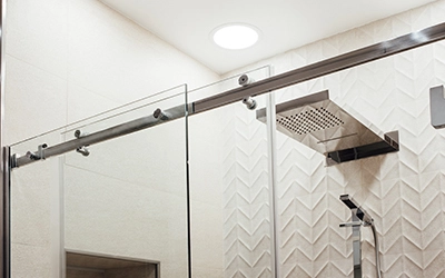 ShowerTypes-SlidingDoor